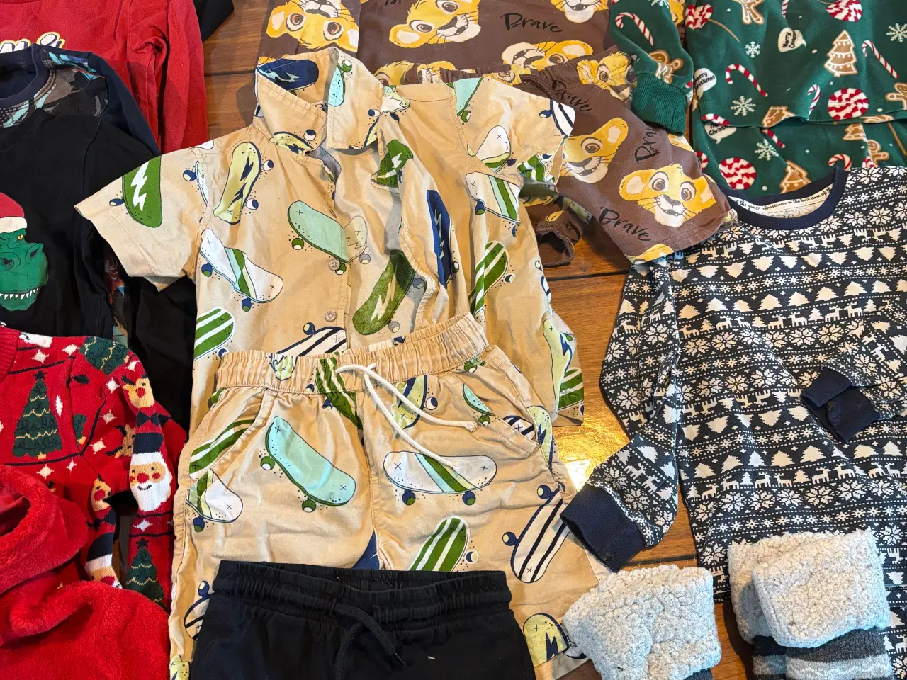 Billede 5 - Drengetøjpakke str 110-116