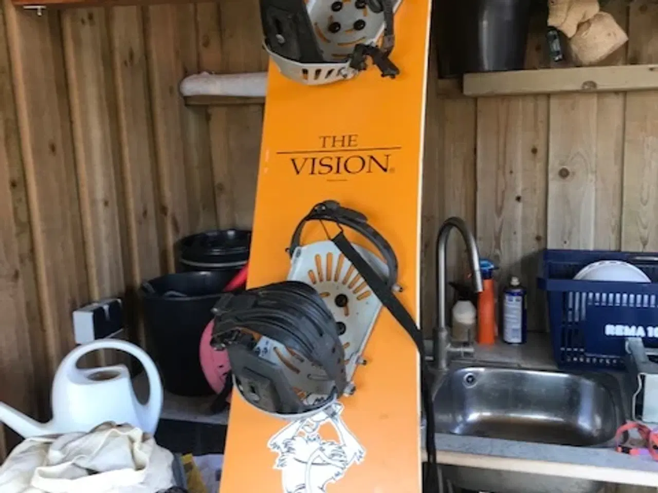 Billede 1 - snowboard - nyt - har ligget gemt væk i garage - 
