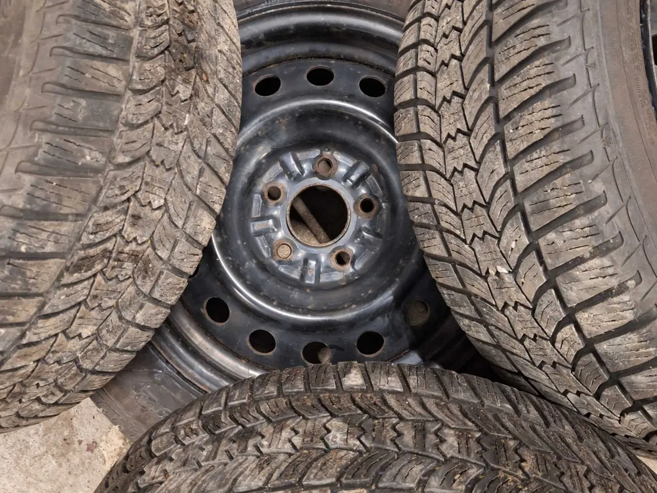 Billede 1 - Vinterdæk 215/55/R16 Kianog Hyundai