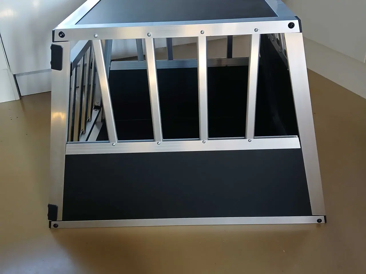 Billede 3 - Hundebur /transportkasse 