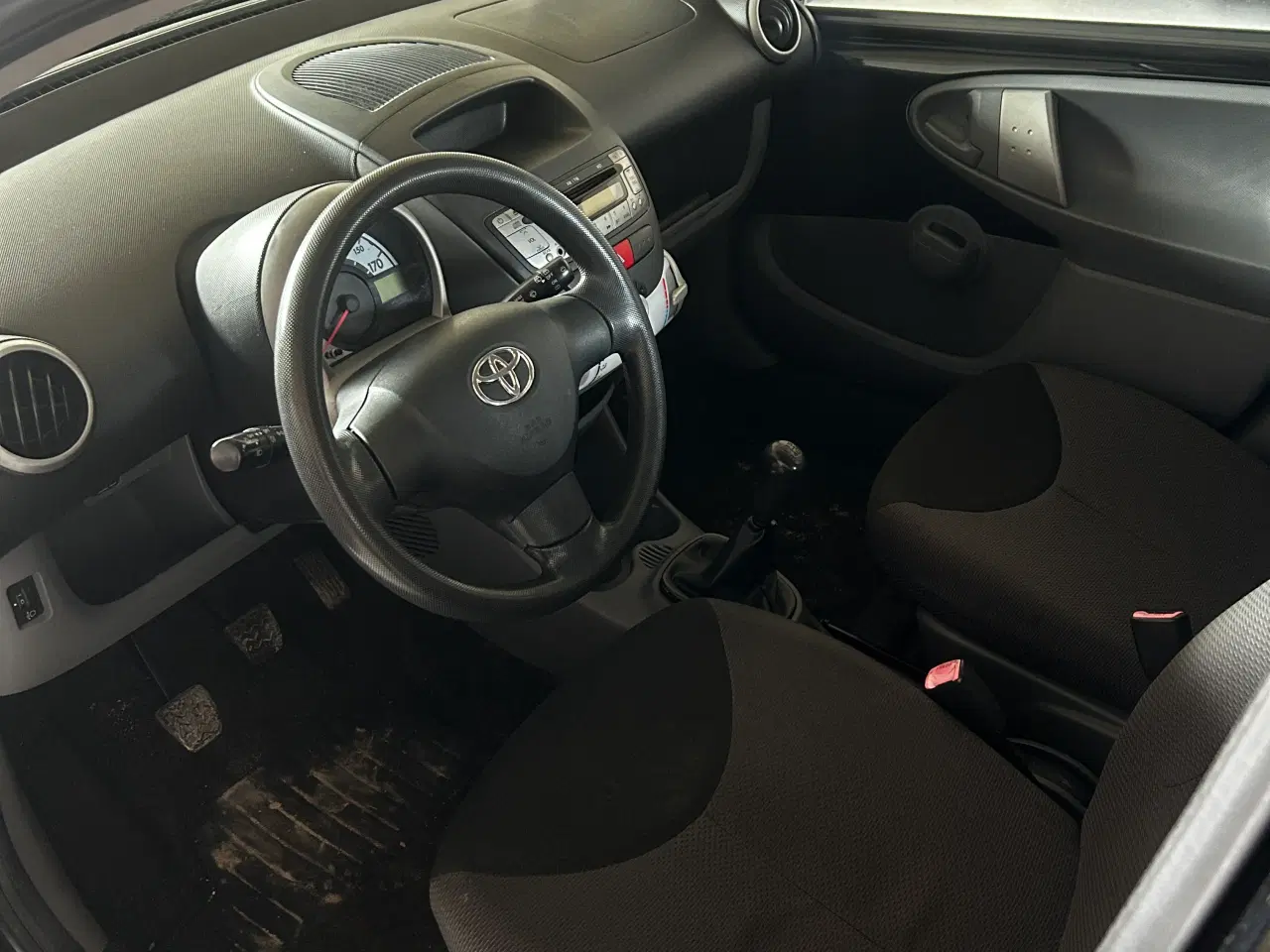 Billede 4 - Ny synet Toyota Aygo sælges