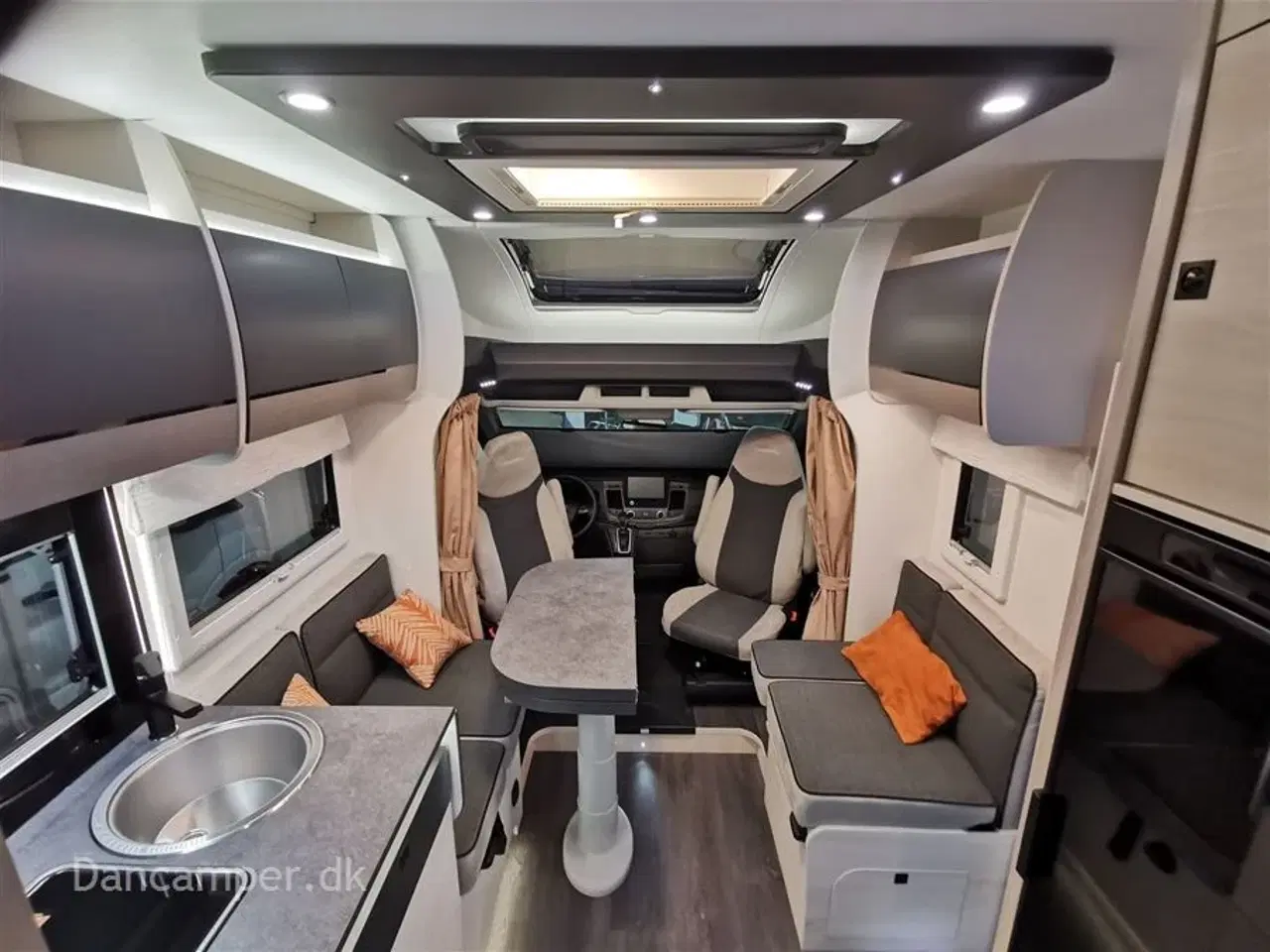 Billede 5 - 2024 - Chausson Titanium 777GA ULTIMATE   KOMISSIONSBIL! Enkeltsenge, lounge, siddegruppe, opredning i siddegruppen. 170HK Aut, markise, solceller mmm