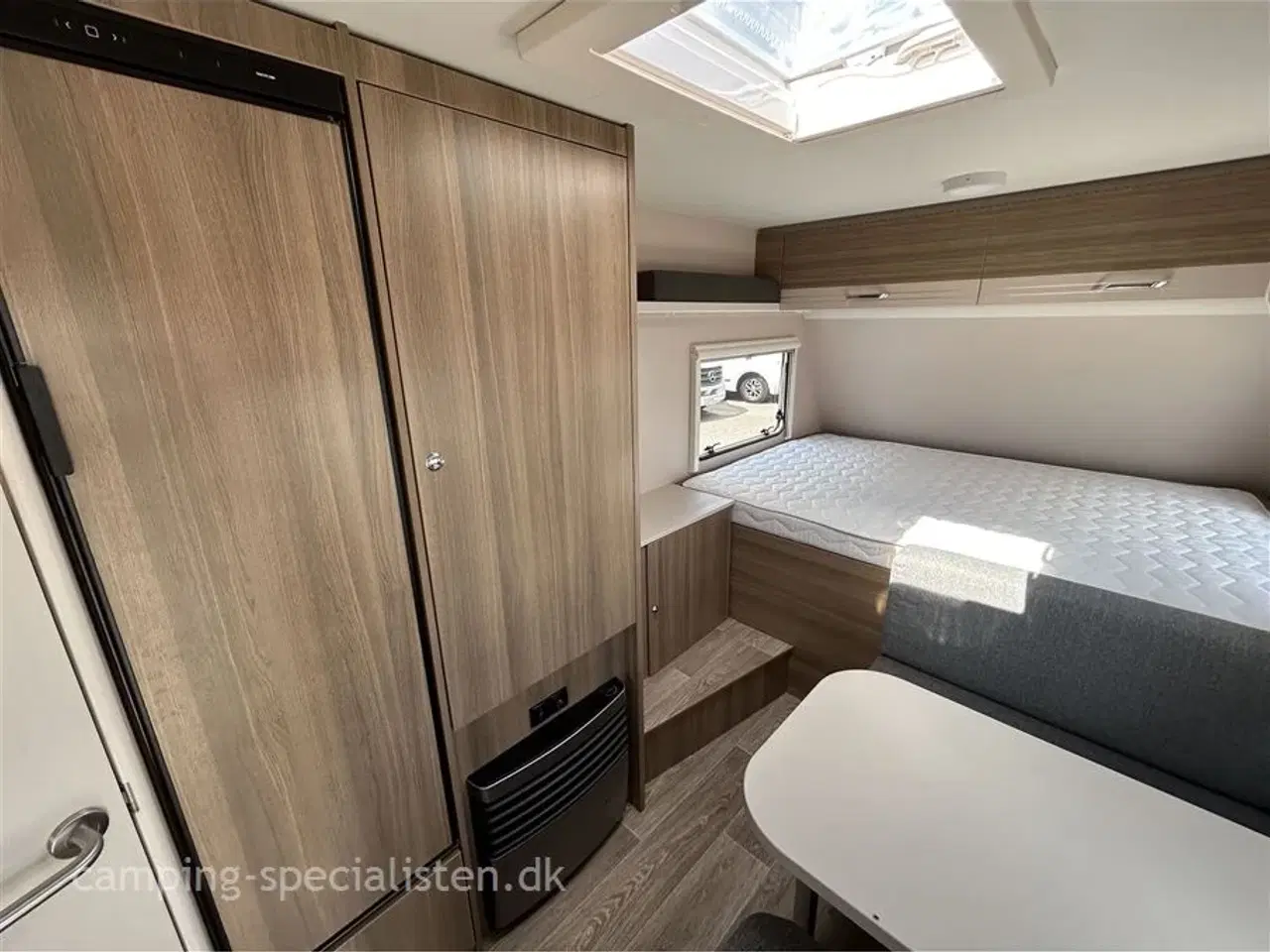 Billede 5 - 2021 - Dethleffs C joy 420 QSH   2021 Dethleffs C Joy 420 QSH - Se den nu hos Camping-Specialisten.dk