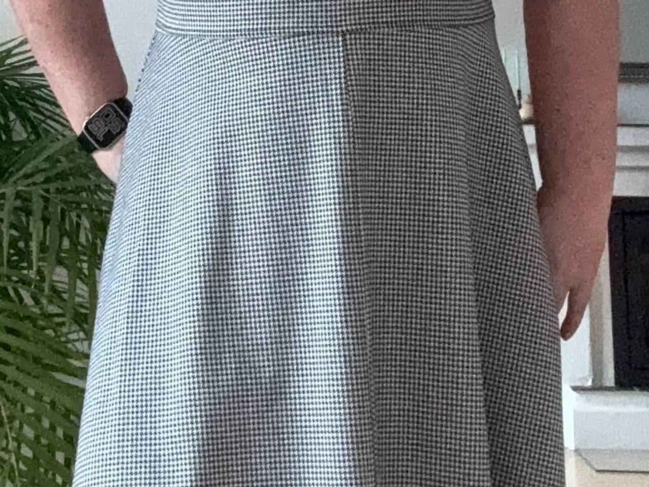 Billede 1 - Kjole i sort og hvidt mønster str xl