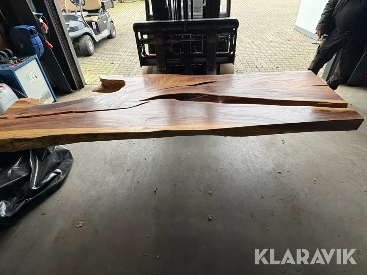 Billede 2 - Plankebordplade akacie lakeret 1 hel planke