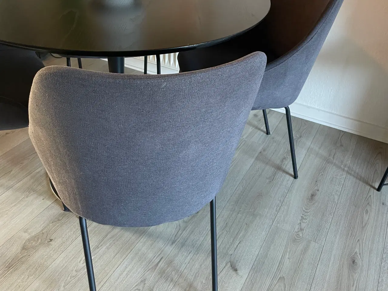 Billede 5 - Spisebordssæt med 4 stole