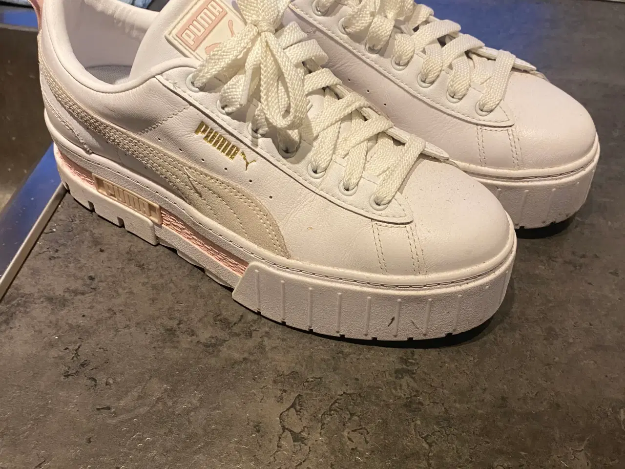 Billede 3 - 2 par pige/dame sko str 39 ..solges