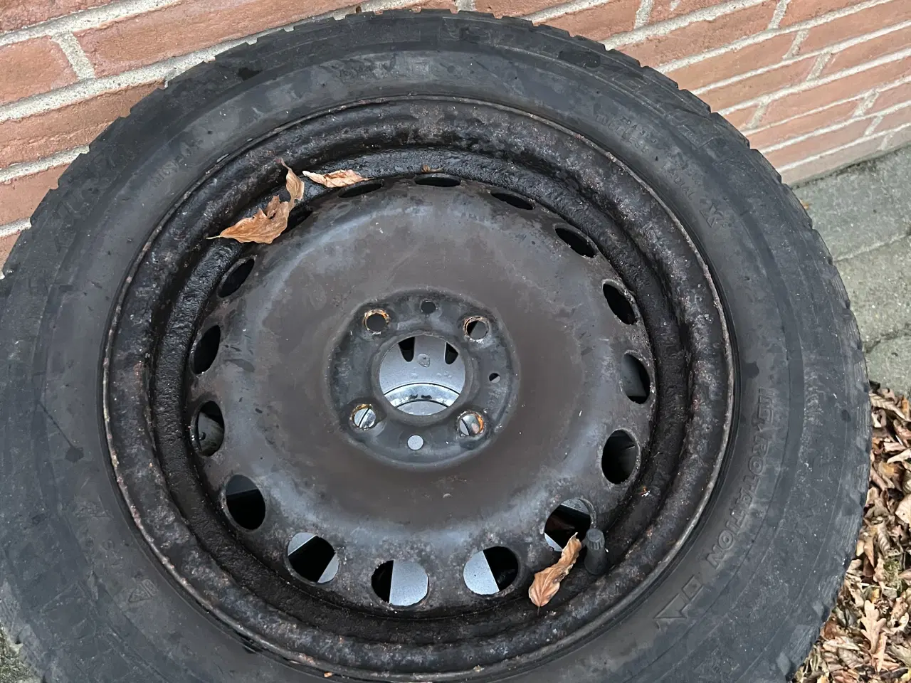 Billede 4 - Stålfælge med vinter dæk i 14 tommer