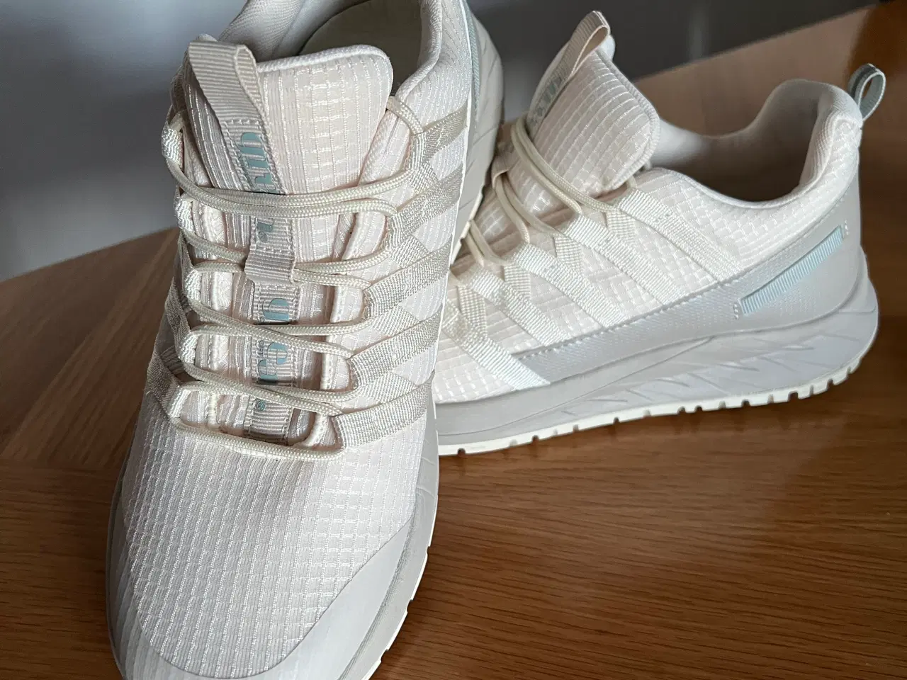 Billede 2 - Flotte Sneakers