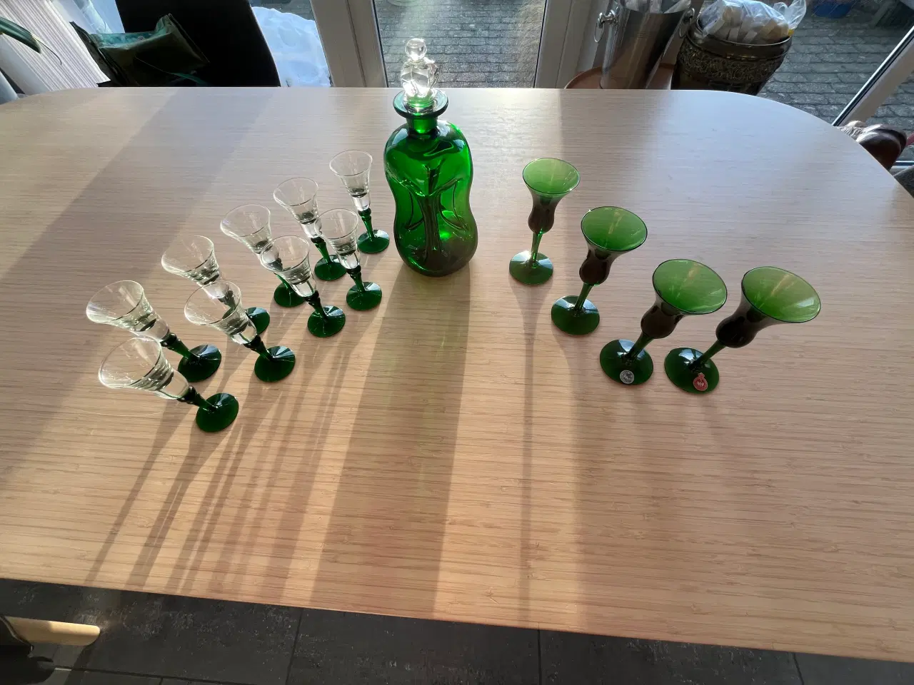 Billede 1 - Holmegaard karaffel med 14 glas 