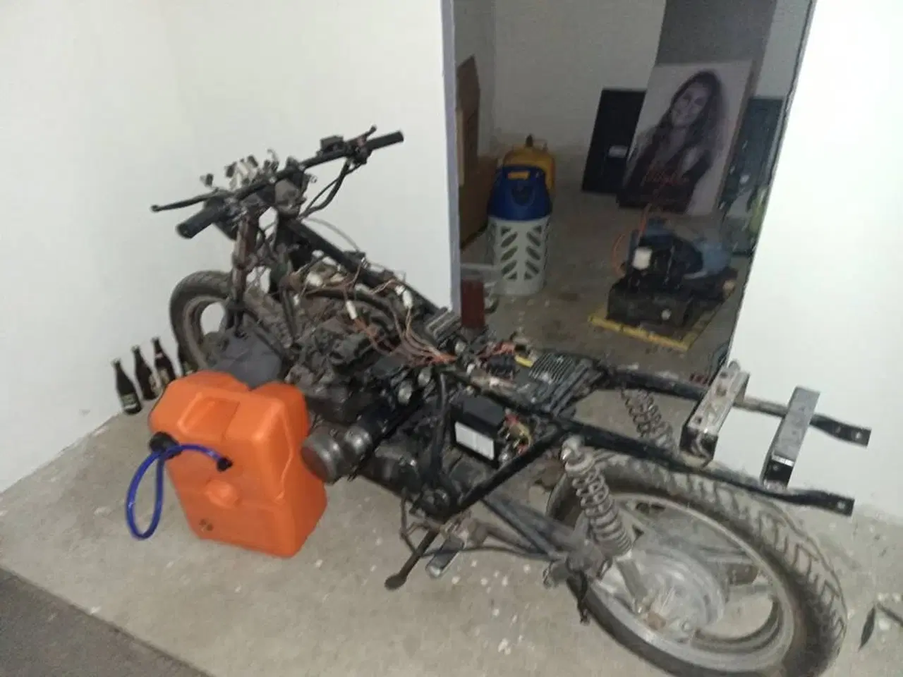 Billede 3 - 2 stk. Suzuki Katana GS650G, 1 kørende & 1 projekt