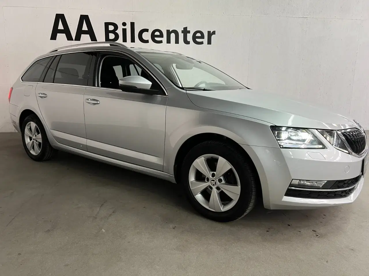 Billede 1 - Skoda Octavia 2,0 TDi 150 Business Line+ Combi DSG