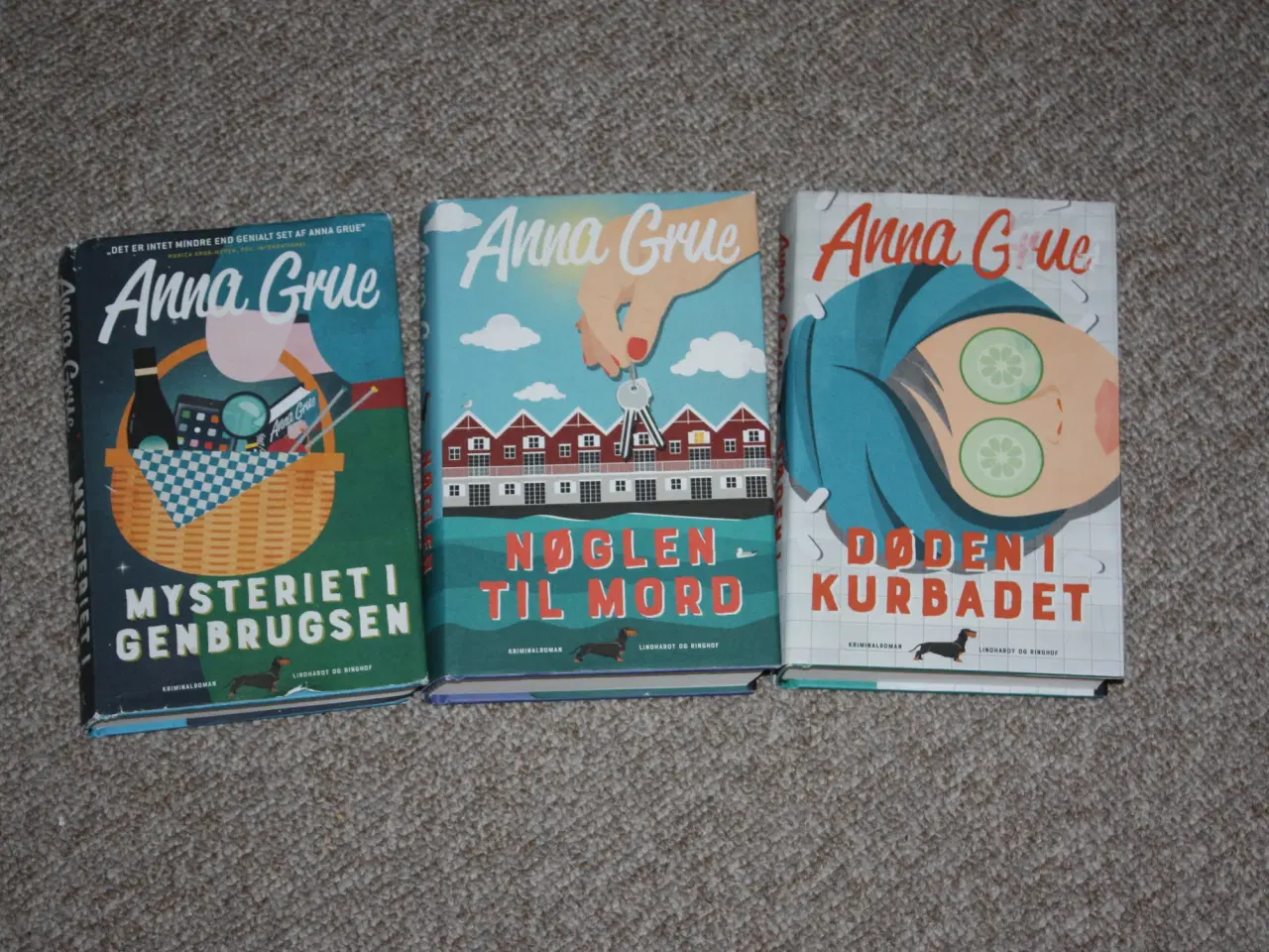 Billede 1 - Anna Grue  Mysteriet i Genbrugsen Nøglen til mord 