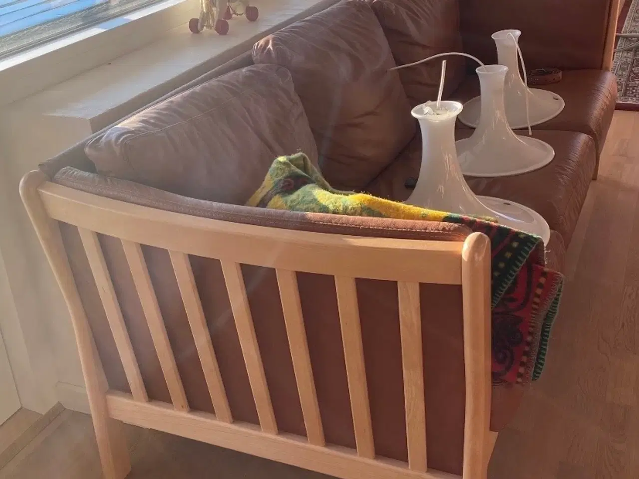 Billede 2 - Lædersofa 3 personers i cognac læder