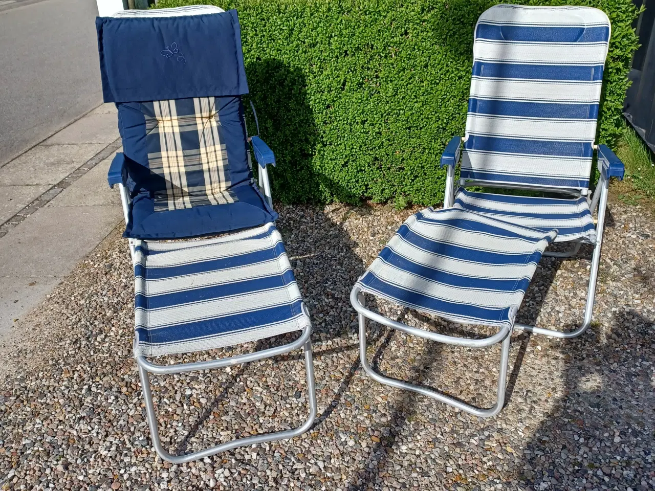 Billede 4 - Campingbord med 6 stole