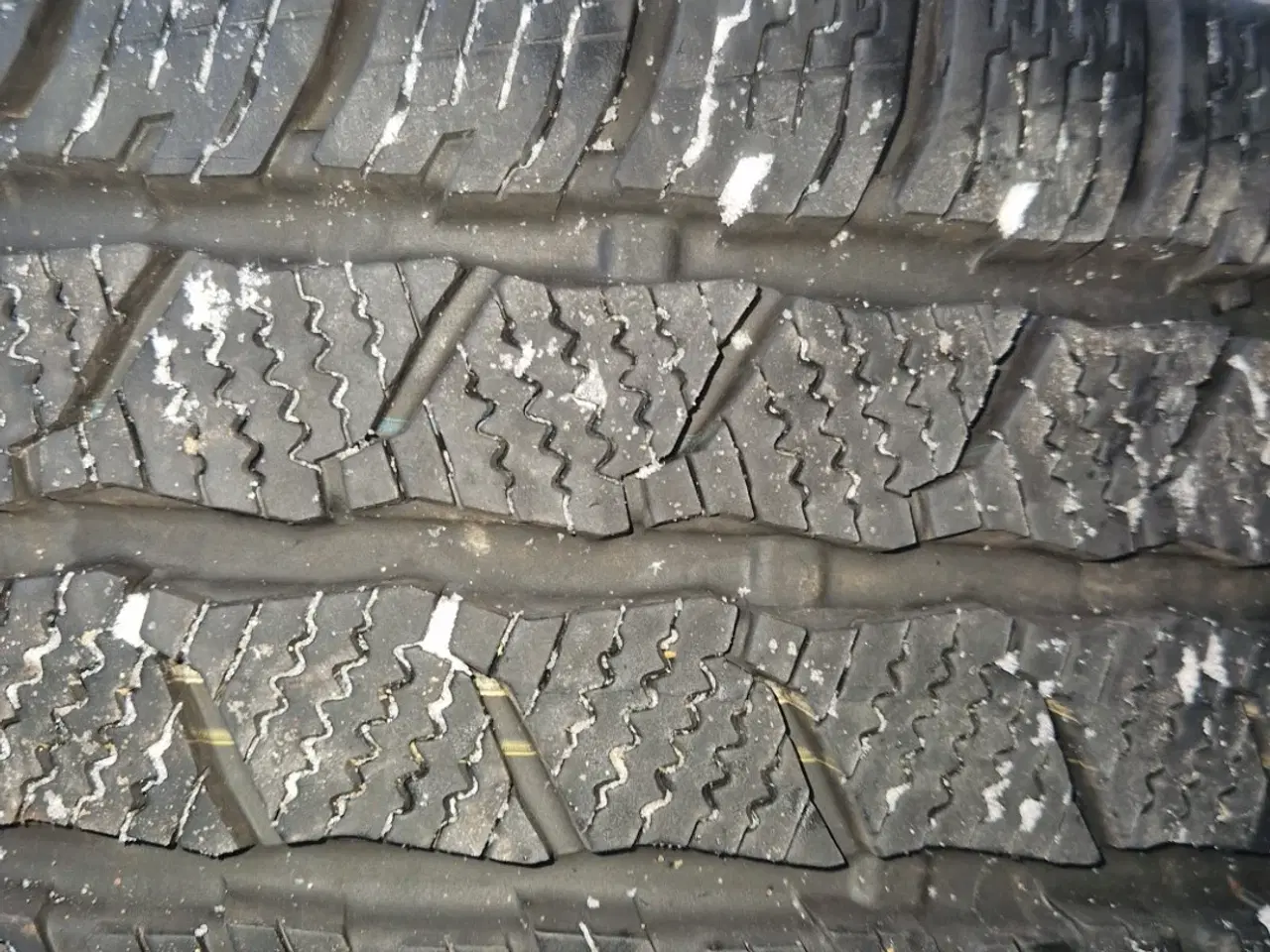 Billede 4 - Vinter hjul-dæk 16"