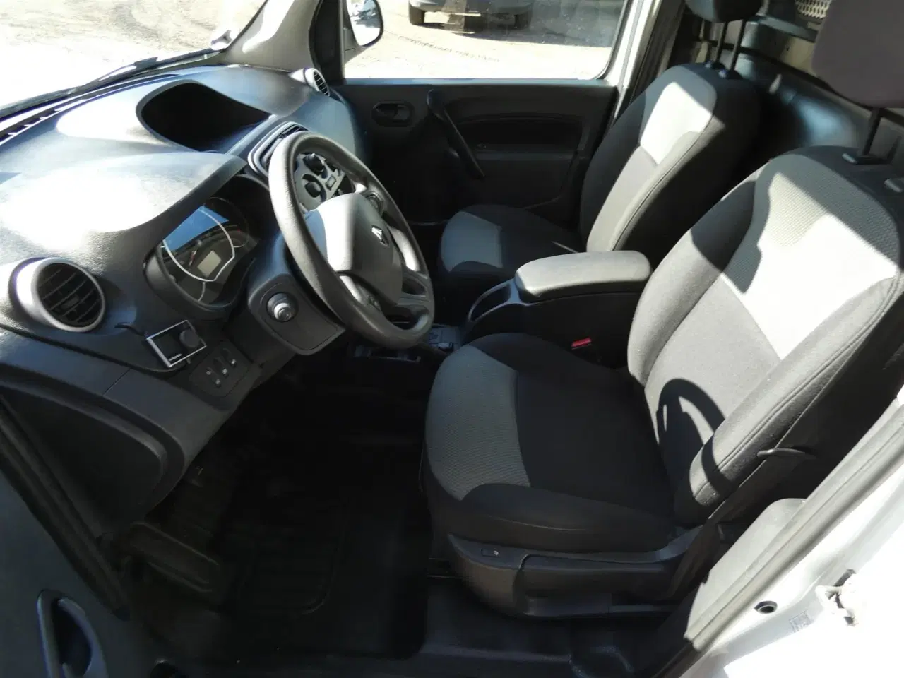 Billede 10 - Renault Kangoo L1 1,5 DCI Express 95HK Van 6g