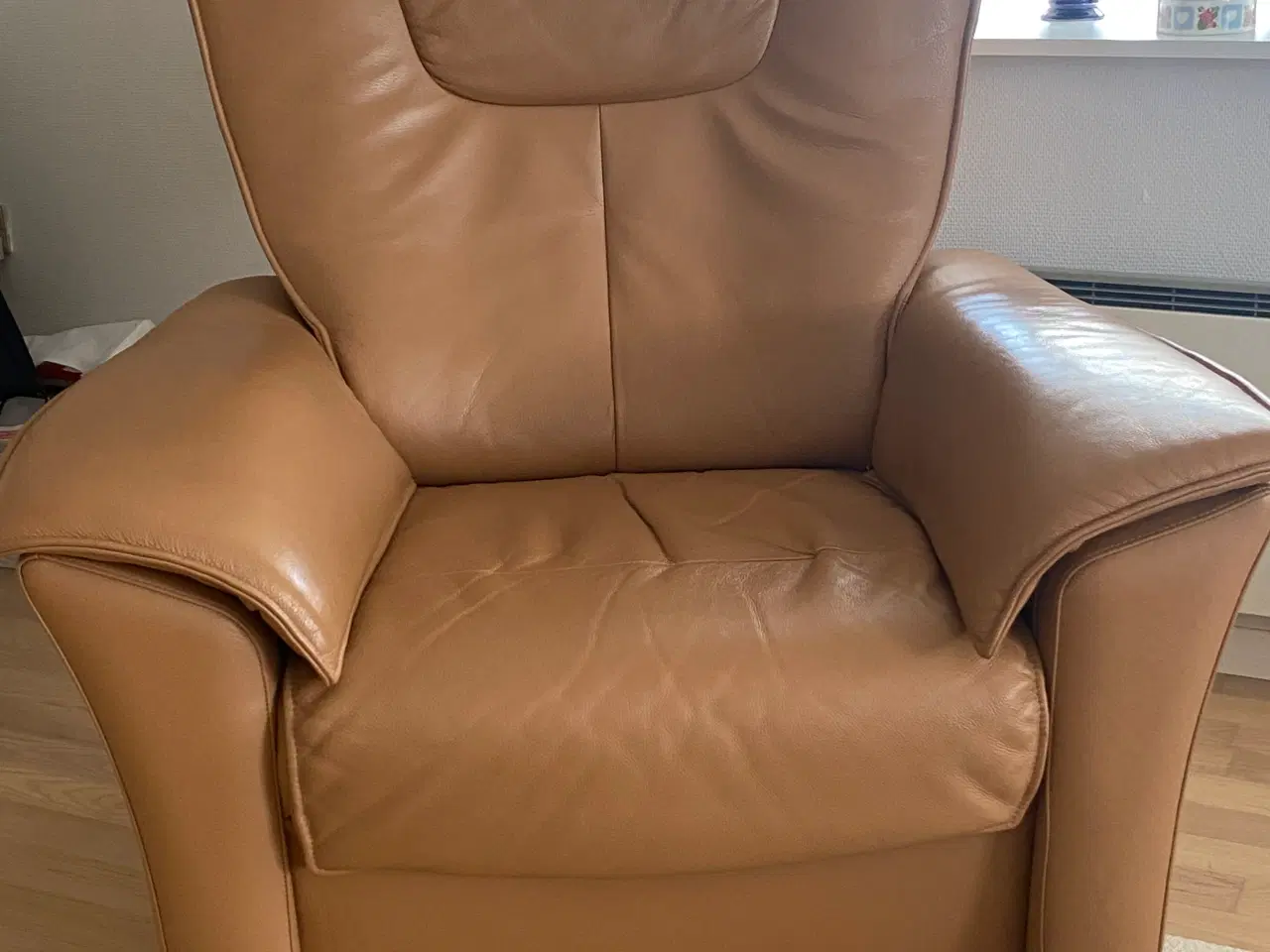 Billede 2 - Lædersofaer og lænestol  fra fa. Hjort Knudsen 
