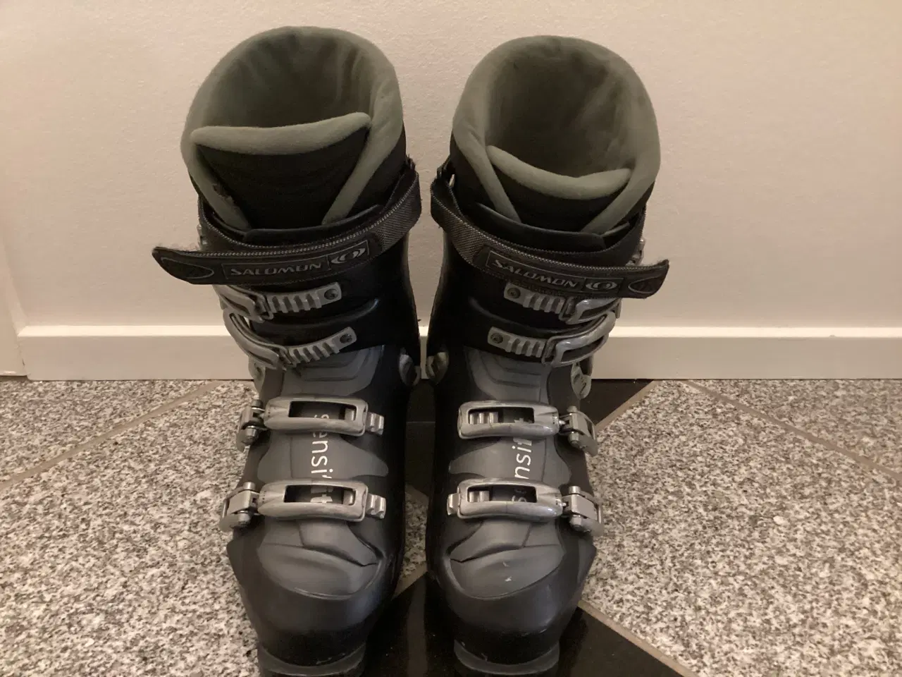 Billede 1 - Pæne SALOMON Sensifit skistøvler str. 28.0 (44)