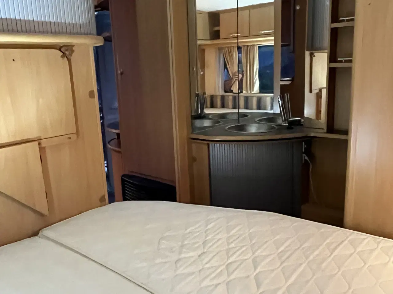 Billede 8 - ADRIA campingvogn sælges pga. sygdom.