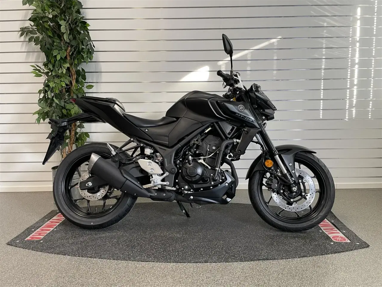 Billede 1 - Yamaha MT-03 Midnight Black