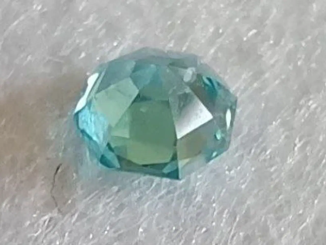 Billede 3 - 2.10 Karat Naturlig Ubehandlet Cambodia Blå Zirkon