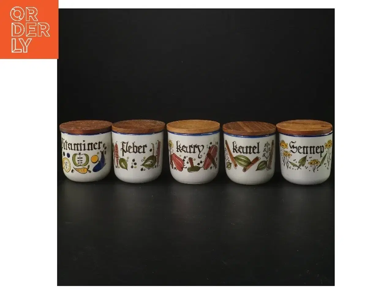Billede 1 - Sæt af 5 krydderikrukker med låg fra Knabstrup (str. 5 styk, 7,5 cm)