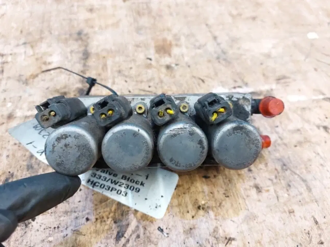 Billede 4 - JCB 4CX Ventilblok 333/W2309