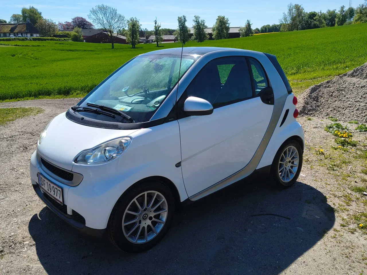 Billede 5 - Billig smart for two med over et år til syn 