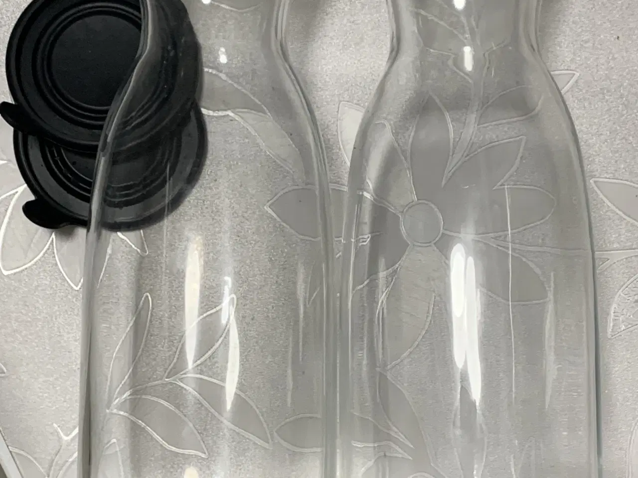 Billede 11 - IKEA glas karaffel med sort låg