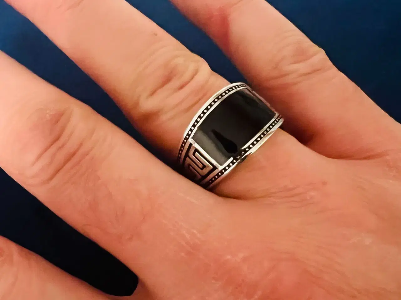 Billede 3 - Sølv ring med sort sten