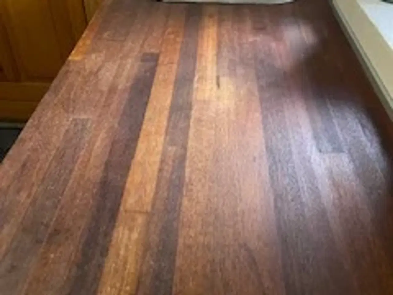 Billede 4 - Massiv træbordplade inkl. stålvask