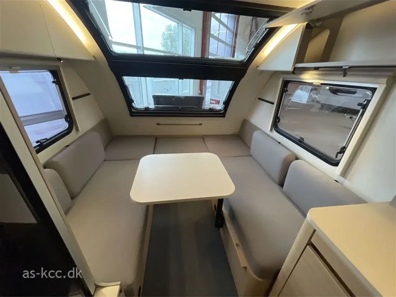 Billede 16 - 2026 - Adria Action 391 LH   Adria Action 391 LH Classic årg. 2026  Generation 2 ny ude og inde. Denne vogn er med soundbar.