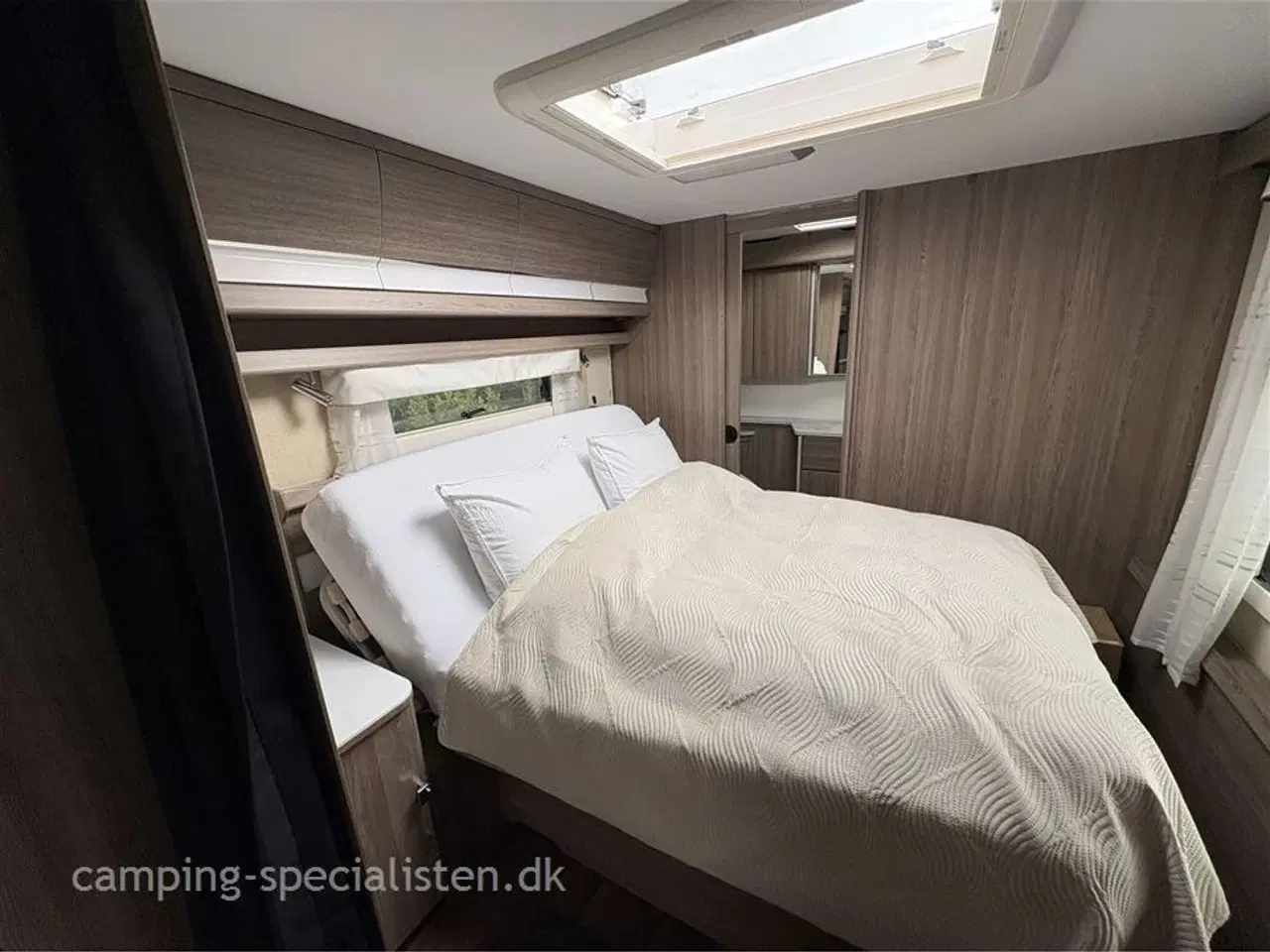 Billede 15 - 2019 - Kabe Imperial 1000 TDL E8/DL   Liebhaver campingvogn - Kabe Imperial 1000 TDL KS 2019 - Se den nu hos Camping-Specialisten.dk