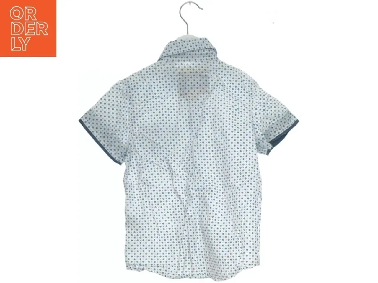 Billede 2 - Kortærmet skjorte med mønster fra Kids Star (str. 110)