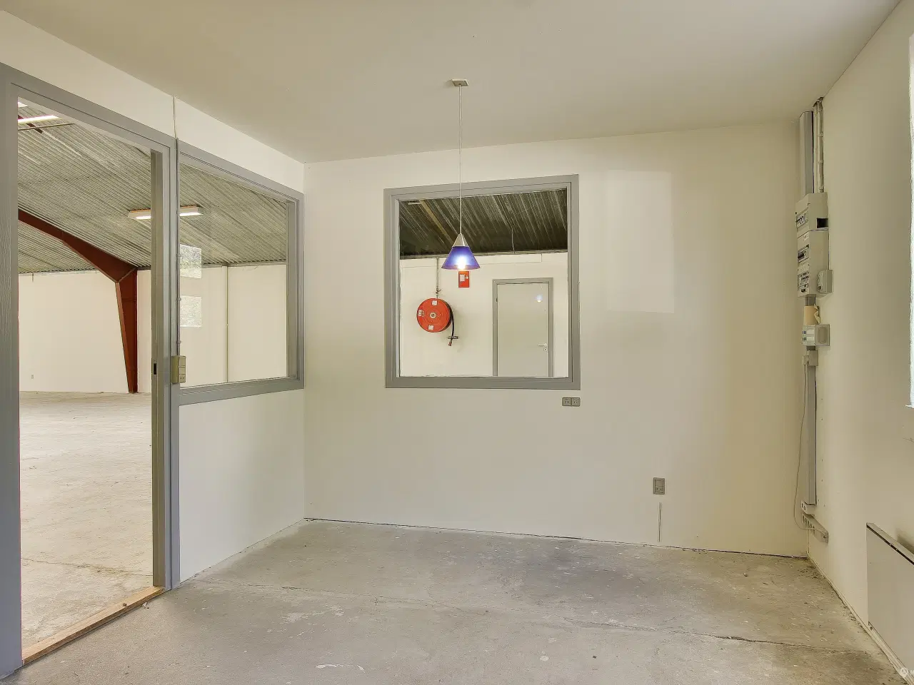 Billede 3 - Storbutik på bedste placering - Billig leje