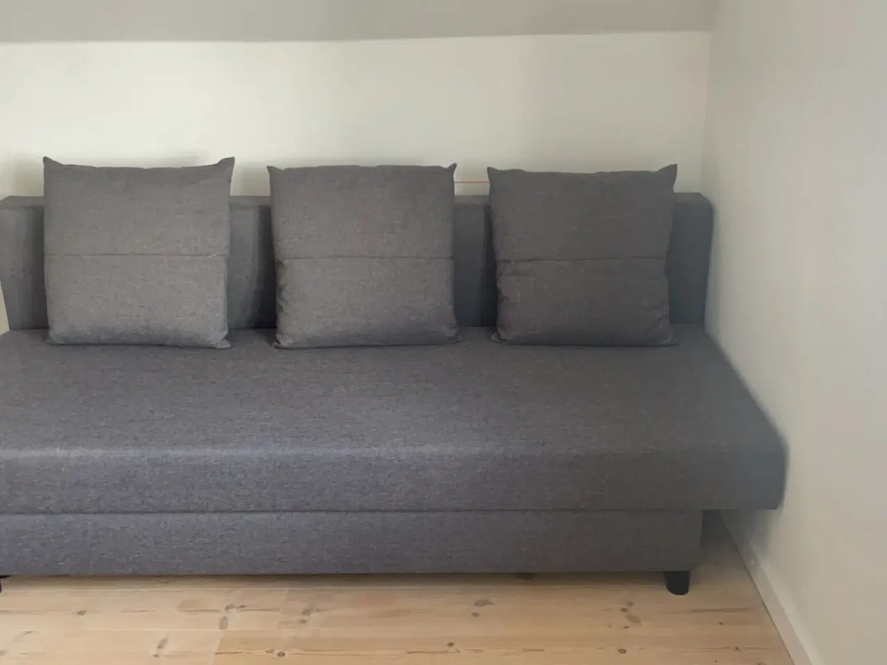 Billede 1 - FIN SOVESOFA 