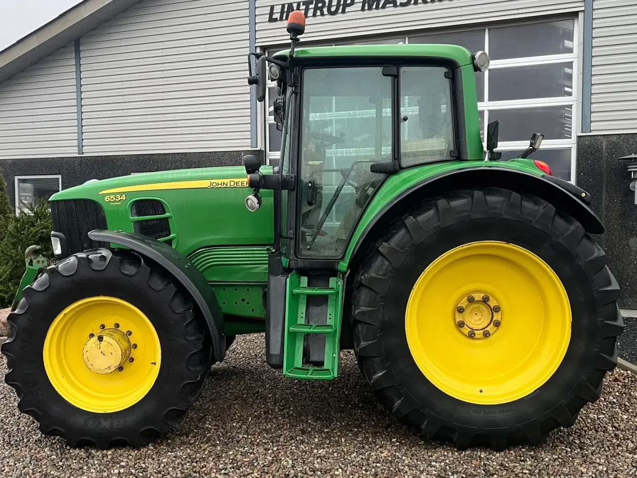 Billede 10 - John Deere 6534 Premium med frontlift og frontPTO