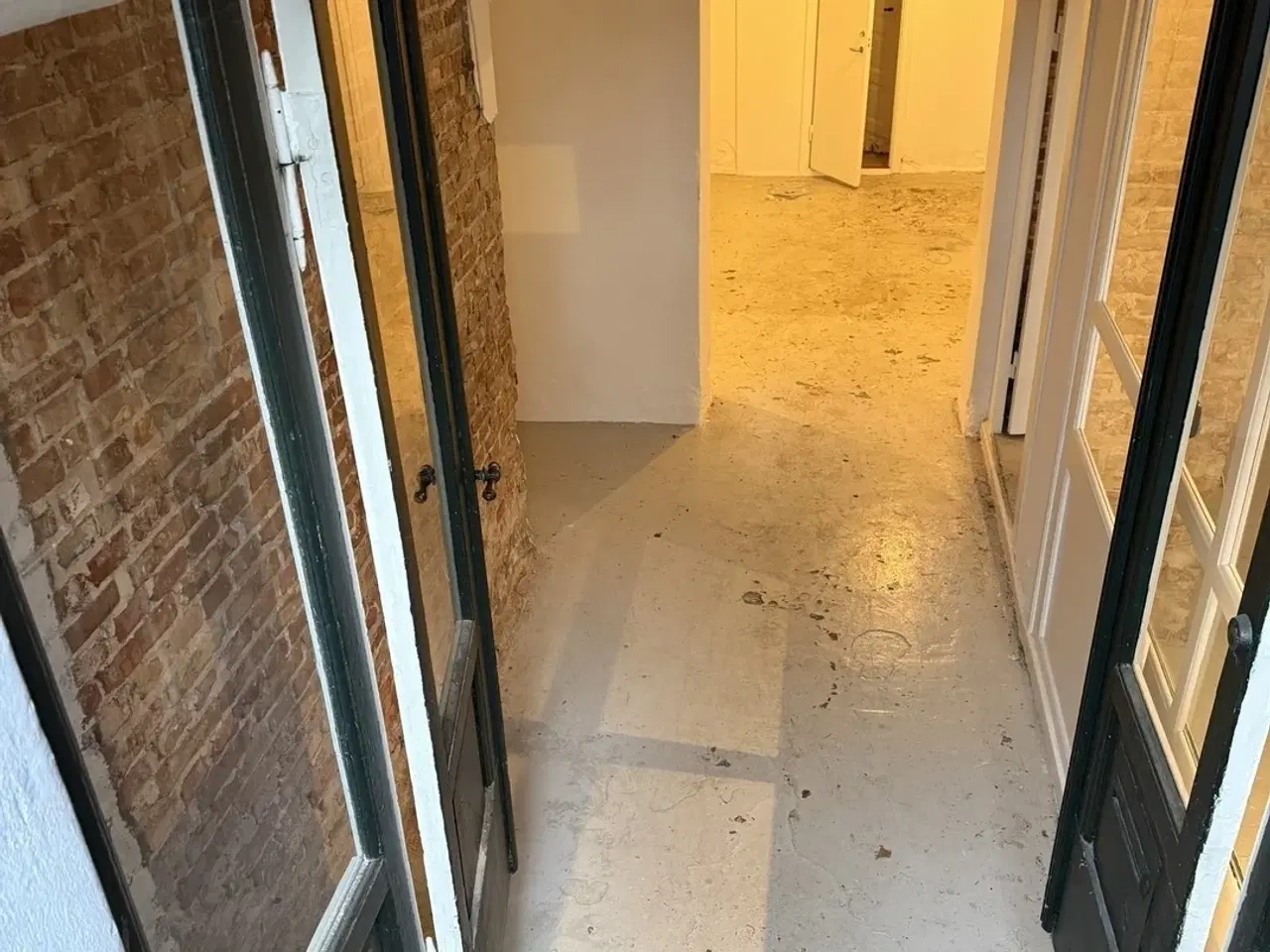 Billede 2 - Unikt kælderlejemål ved Israels Plads