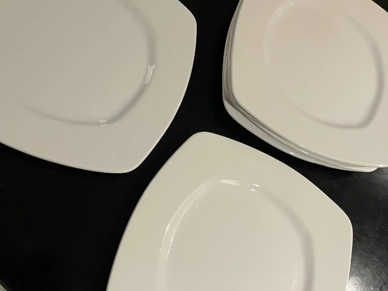 Billede 2 - 6 stk. firkantet tallerkner