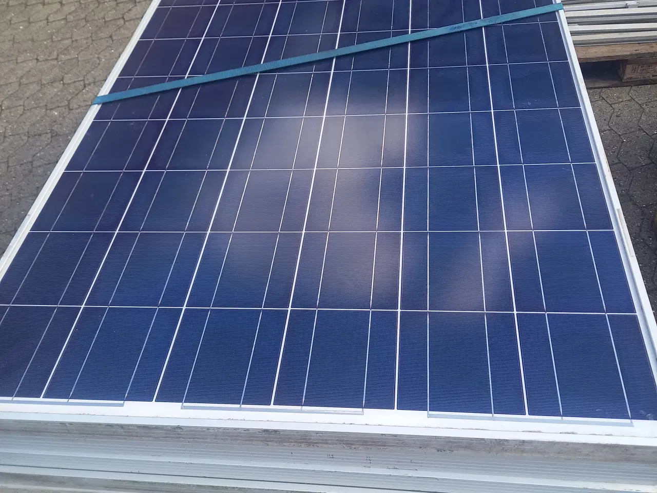 Billede 2 - solceller anlæg 27 stk. plader 230W