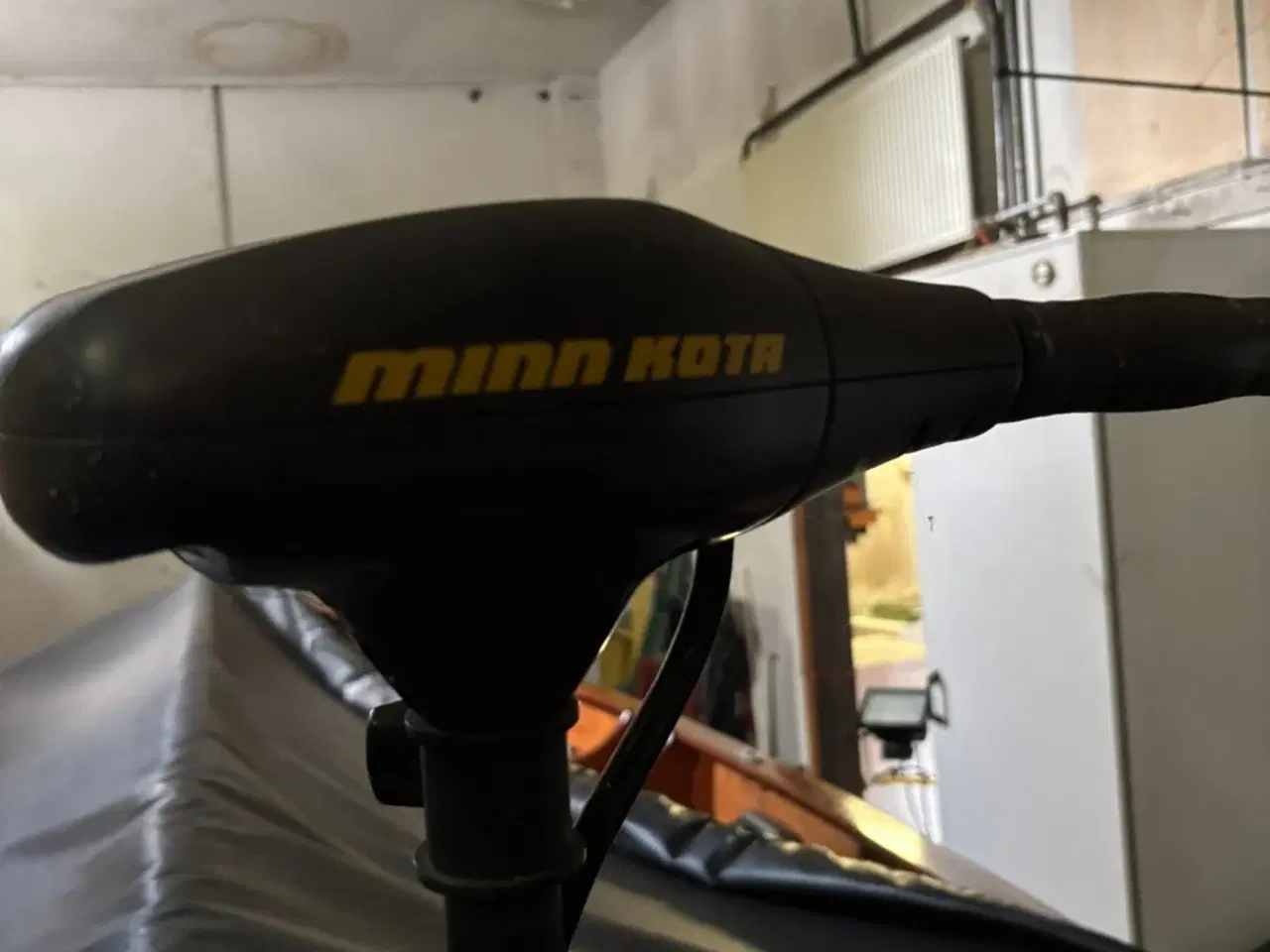 Billede 3 - Smuk og unik træbåd