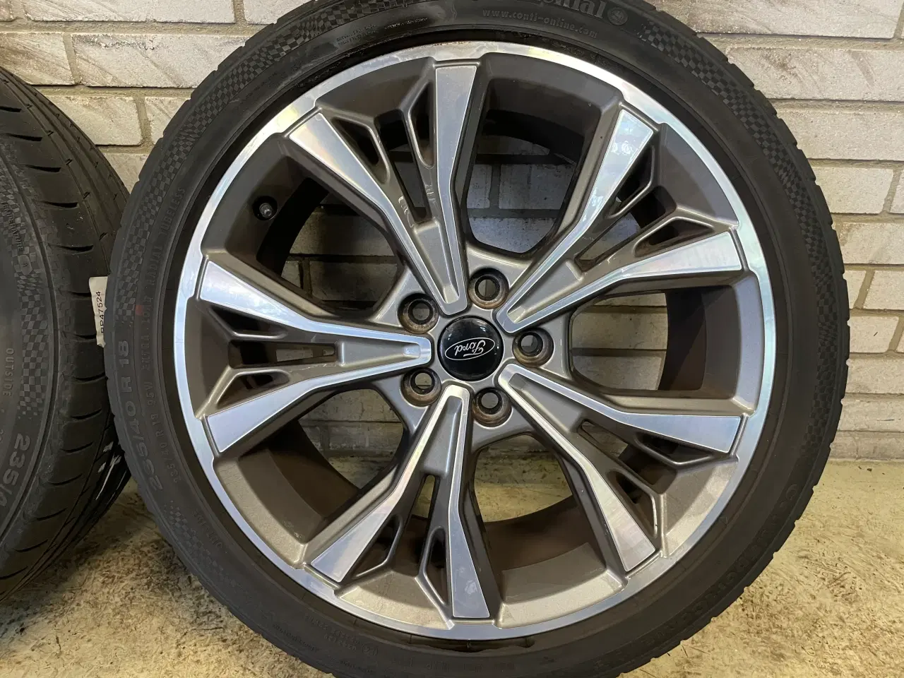 Billede 4 - 18 Ford Focus 235/40r18 Ref.199 sommer