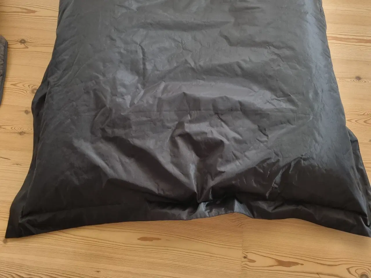 Billede 2 - Stor sort sækkestol 