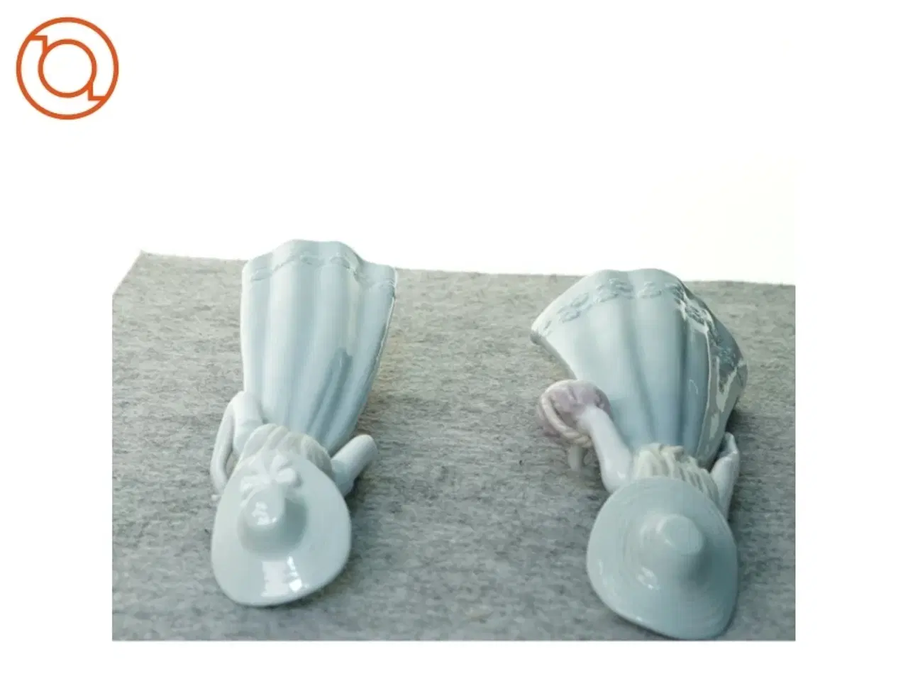 Billede 2 - Figurer (2 stk) (str. 22 x 10 cm)