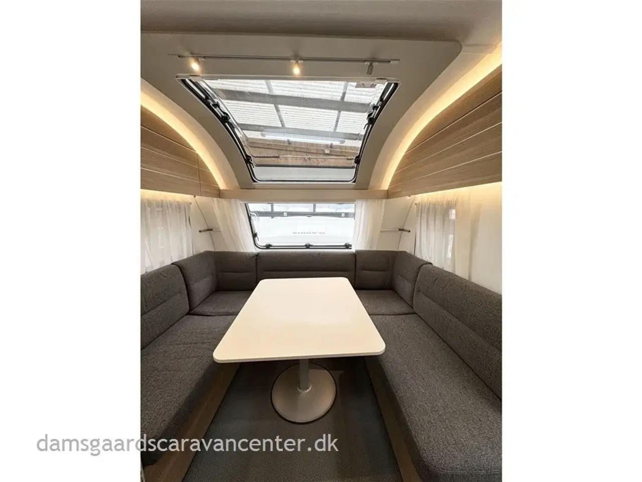 Billede 4 - 2022 - Adria Adora 593 UP   Queensbed-Gulvtemp.-Commodore 300 telt