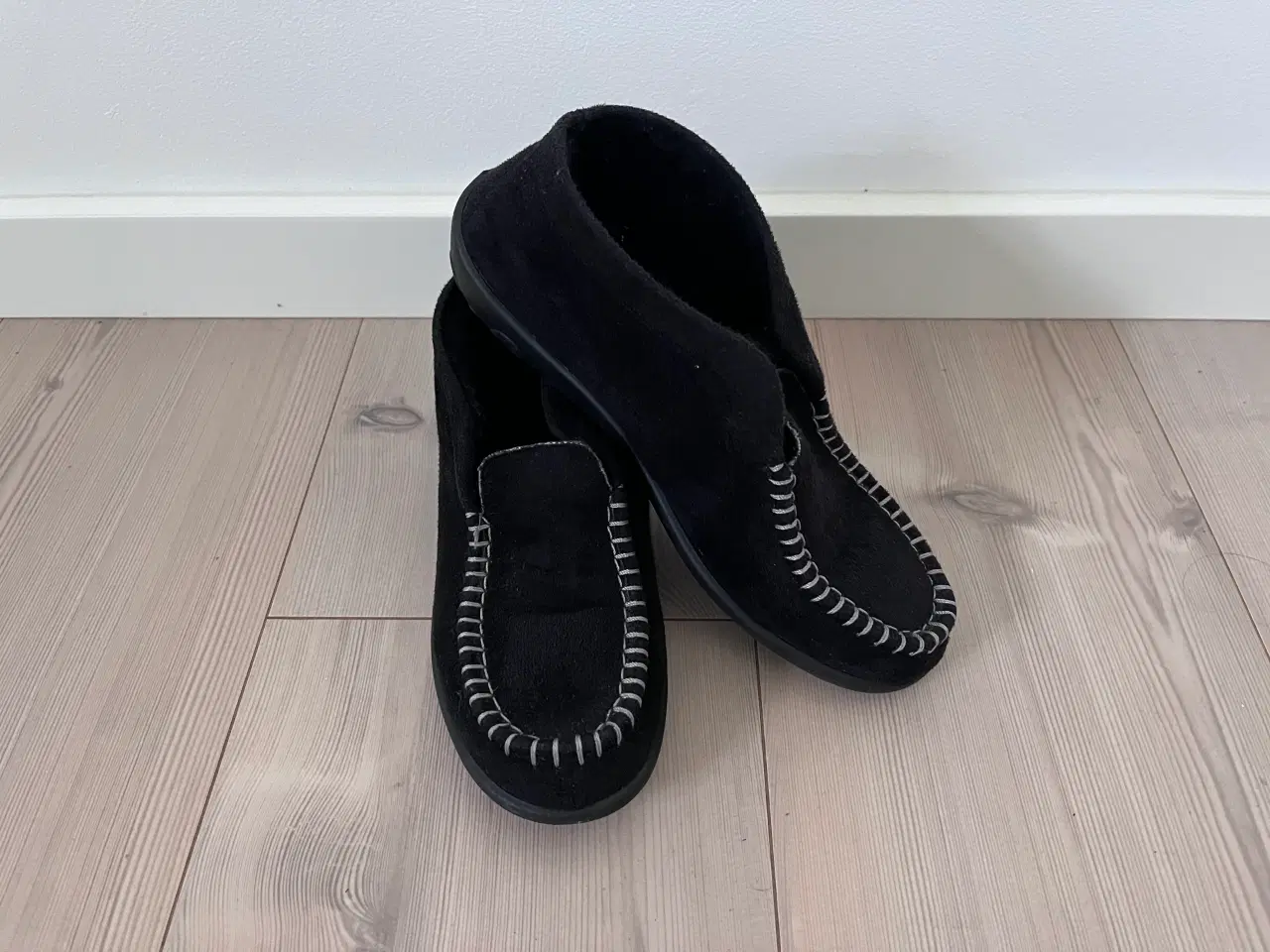 Billede 1 - Hjemmesko, Dame, Rhode str 36