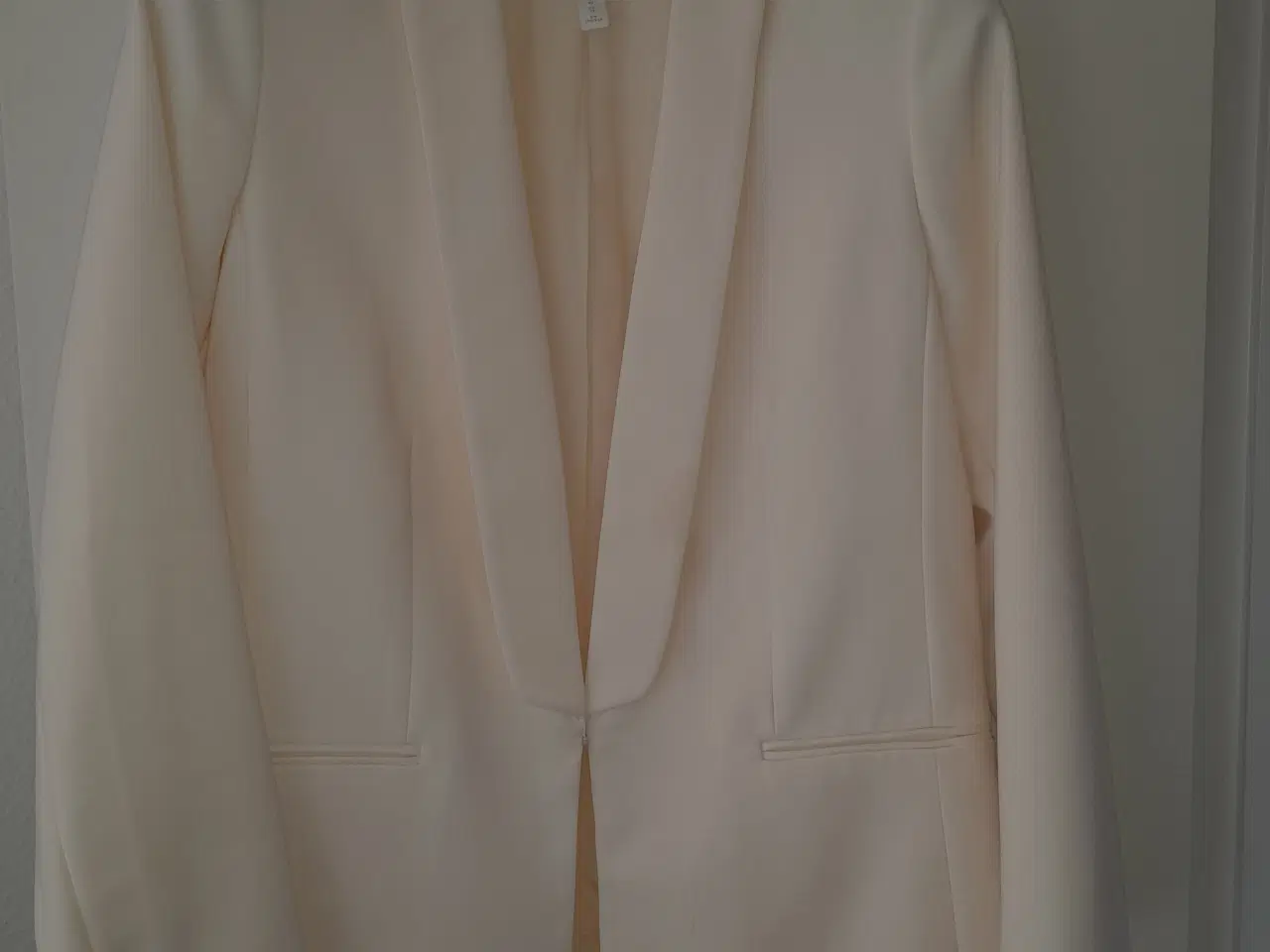 Billede 2 - Blazer, str. 40, HM,  Creme,  Ubrugt