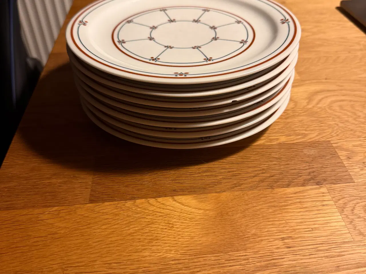 Billede 1 - 7 tallerkner