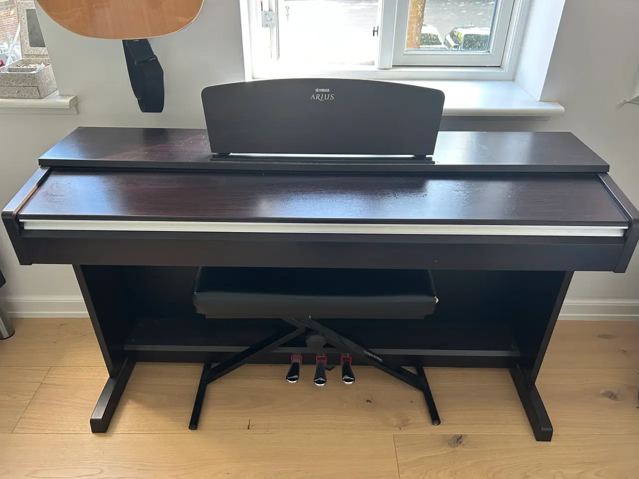 Billede 2 - Yamaha El-klaver (arius) med bænk